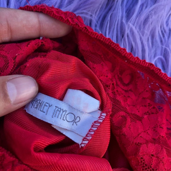 Vintage lace slip size LARGE - Picture 2 of 7